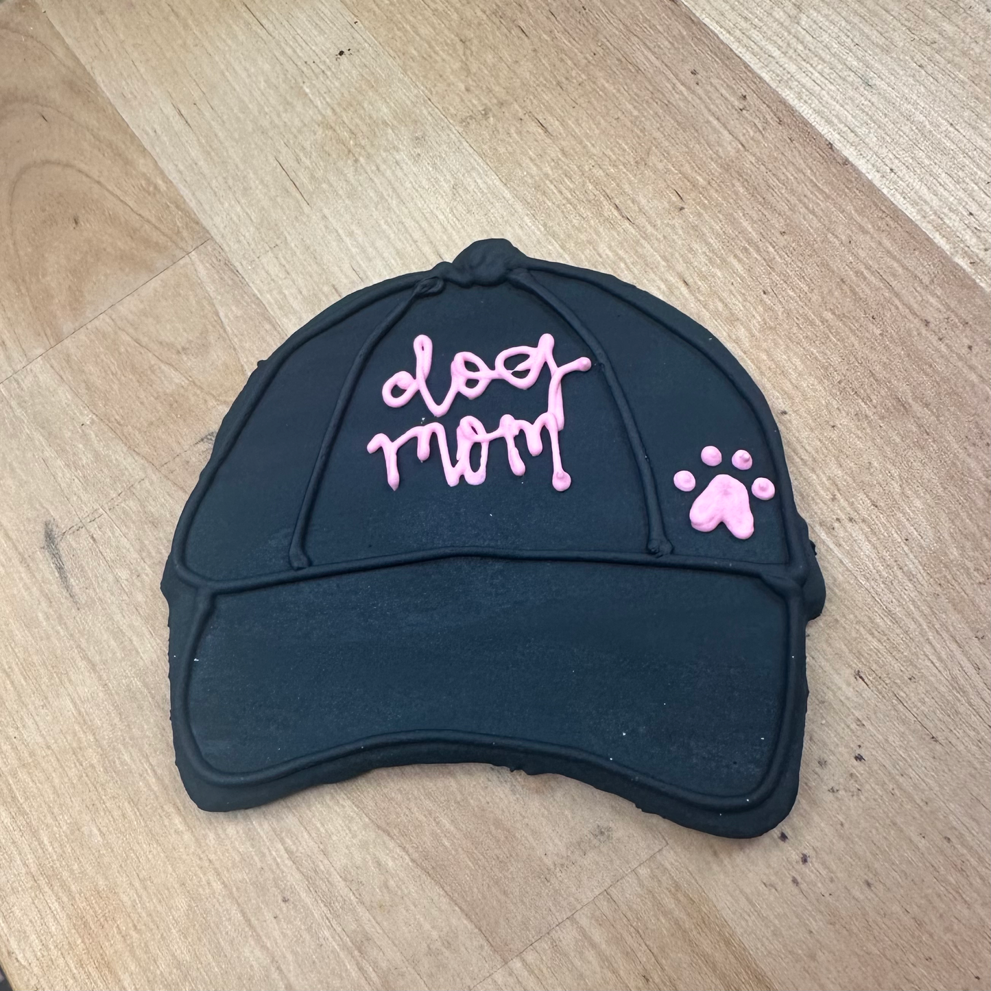 Dog Mom Hat Cookie - Dogtown Bakery